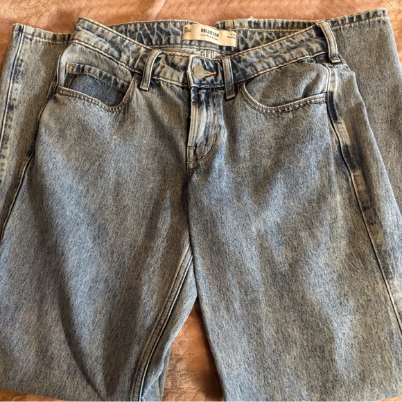 Hollister Blue Denim Low-Rise Baggy Jeans - Picture 1 of 2